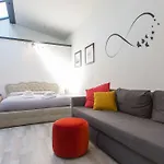 Rental In Rome Riari Garden